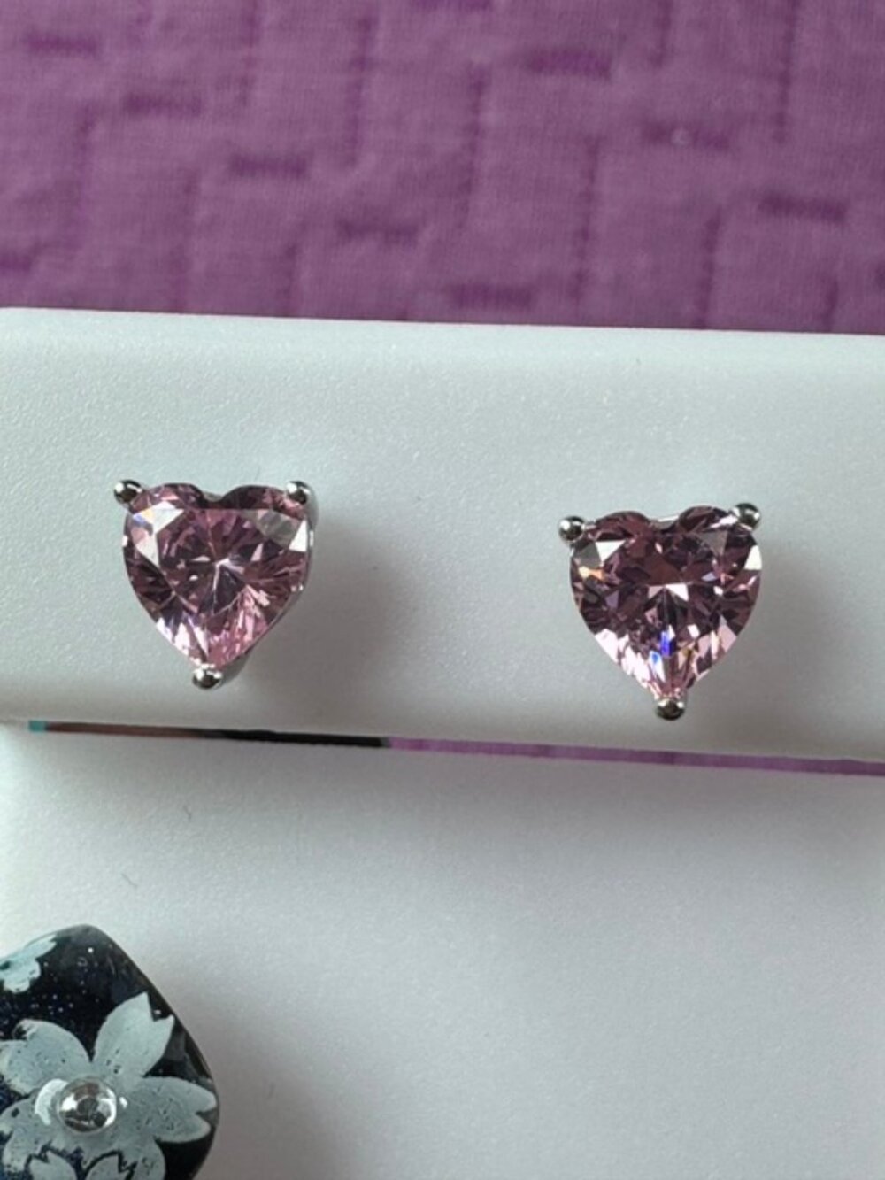 925 Sterling Silver 1.60 CTW Pink Sapphire Heart Shaped Earrings 6mm- NWT